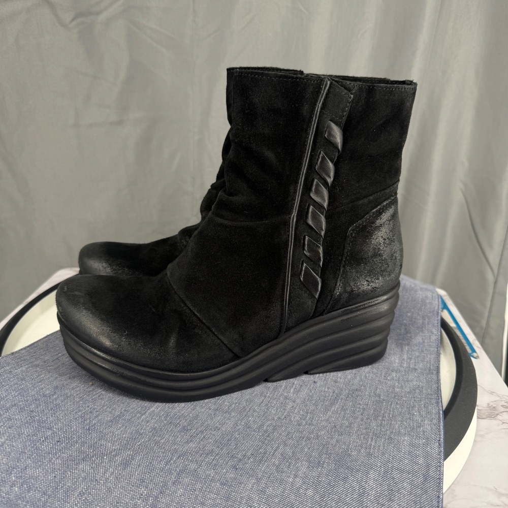Miz Mooz Zola Ankle Boots 9.5/ 40 EU Black Leather Suede Wedge Platform Zipper - Picture 3 of 10